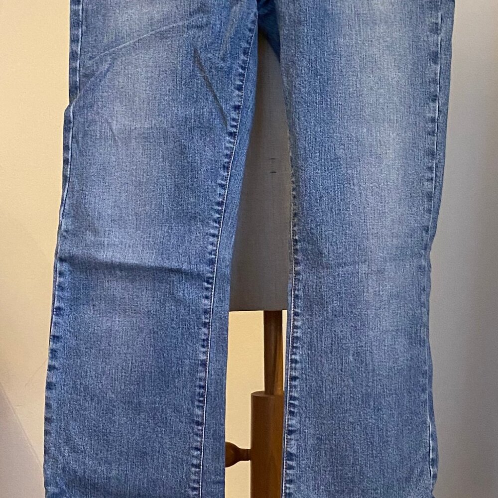Red Engine Blue Jeans - Picture 3 of 6